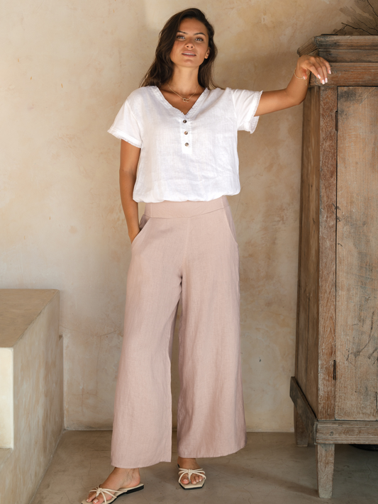 Model wears Vivre Linen and Cotton Blouse in White