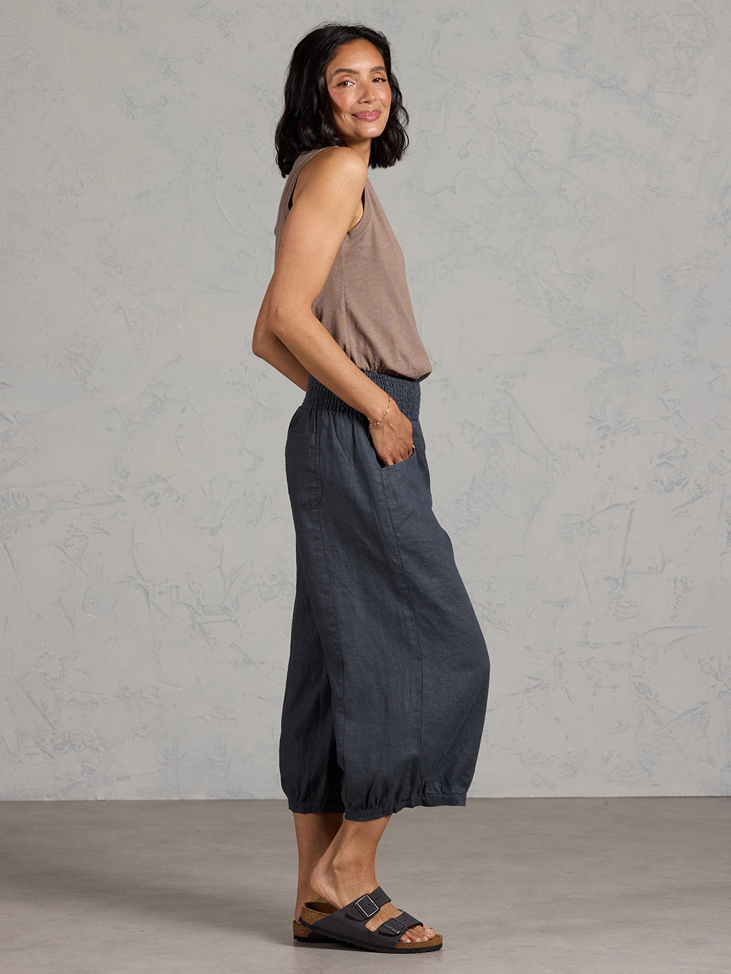 Marrakech French Linen Cropped Trousers Charcoal