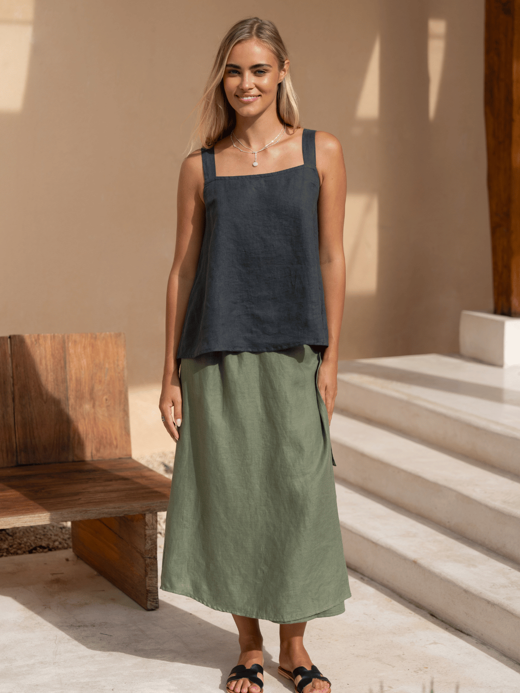 Soella Linen Top Charcoal