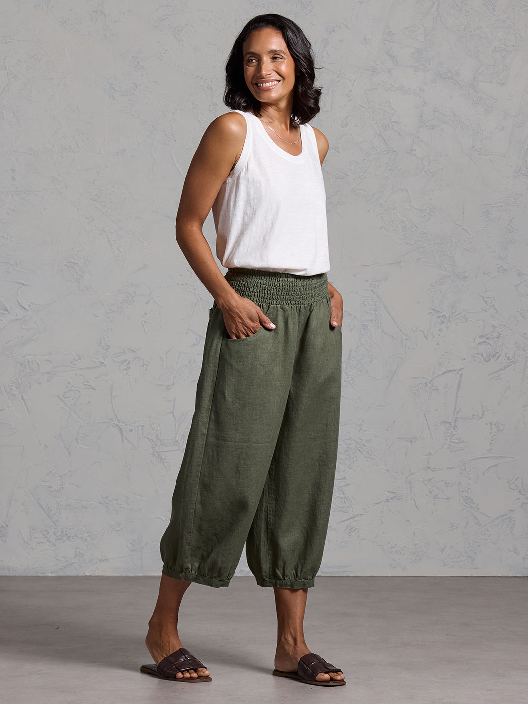 Marrakech French Linen Cropped Trousers Olive